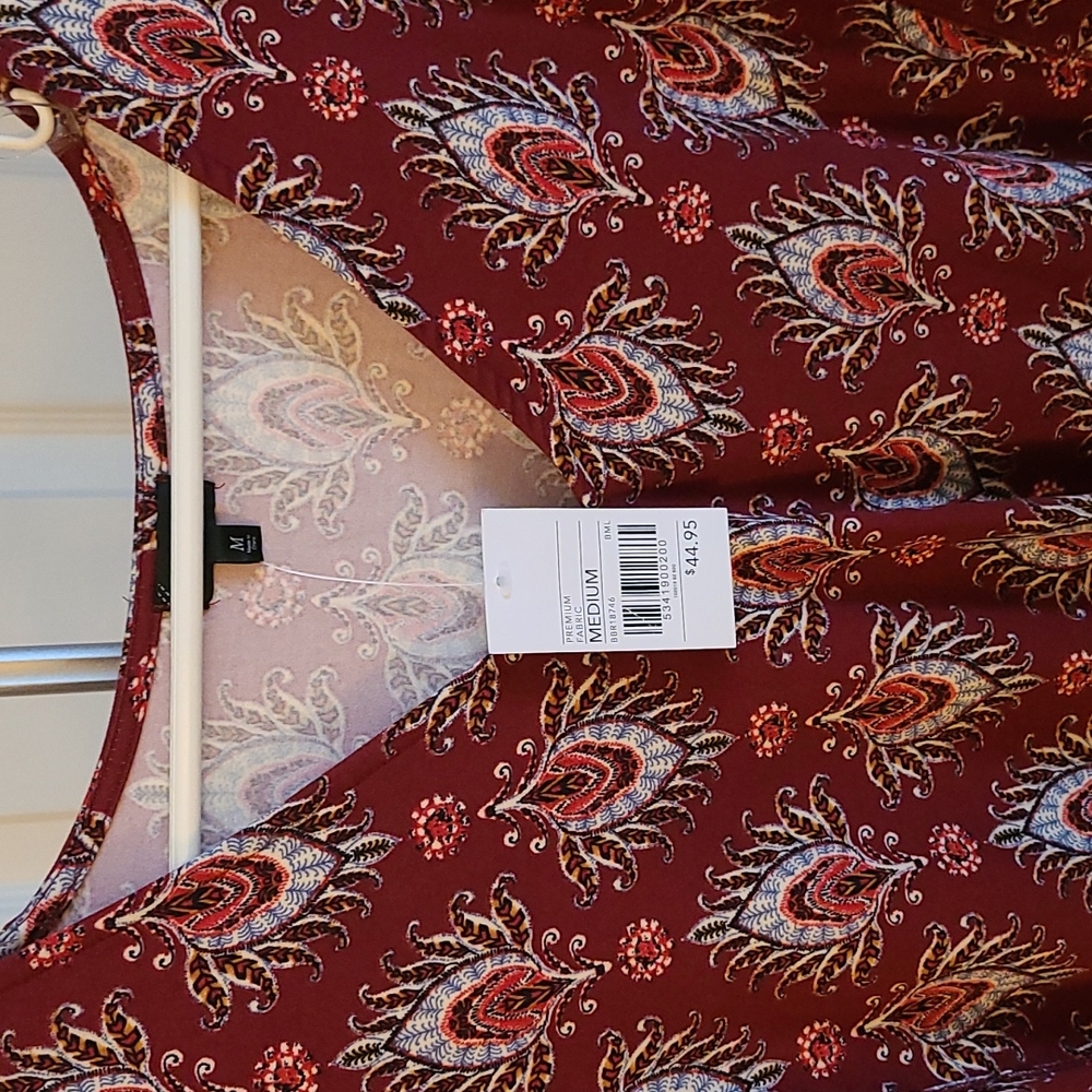 Buckle Top - Picture 3 of 7